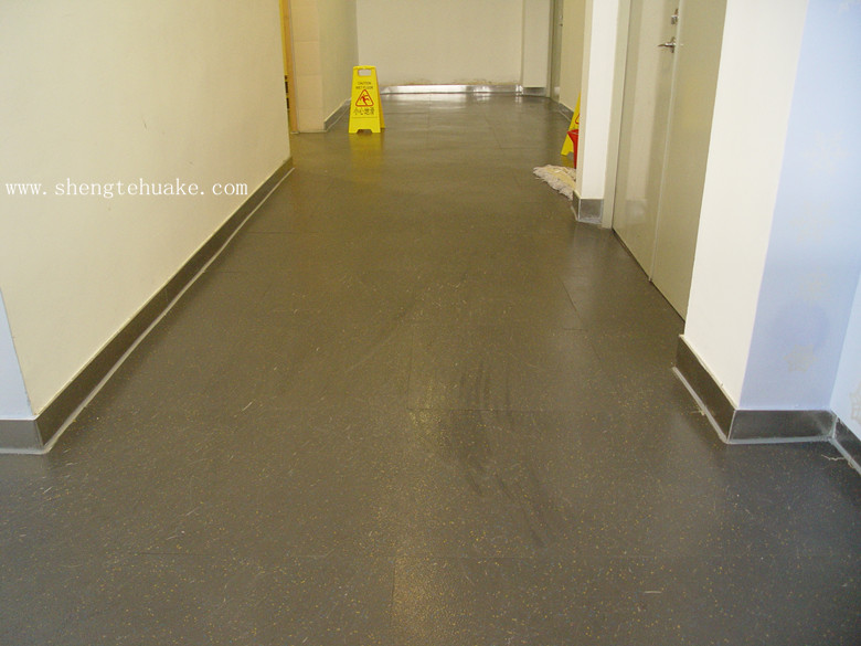 廣東東莞溜冰場(chǎng)橡膠地板工程實(shí)圖