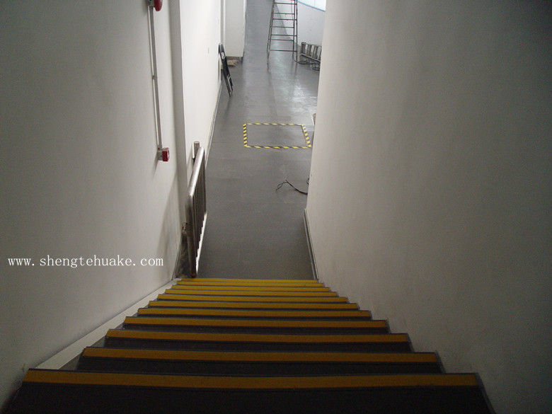 廣東東莞溜冰場(chǎng)橡膠地板工程實(shí)圖