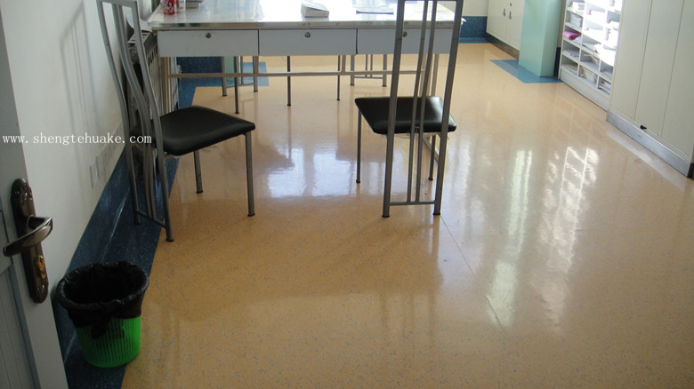 山西陽煤集團總醫(yī)院橡膠地板工程實圖