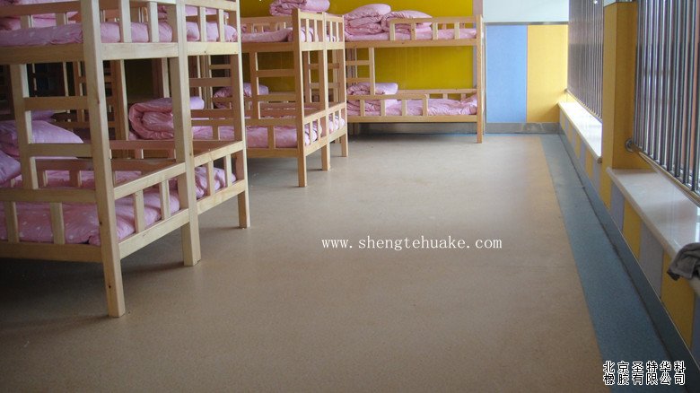 北京藍(lán)天宇鋒幼兒園橡膠地板工程實(shí)圖