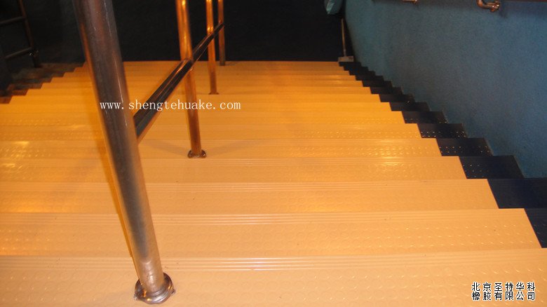 北京海洋館橡膠地板工程實圖